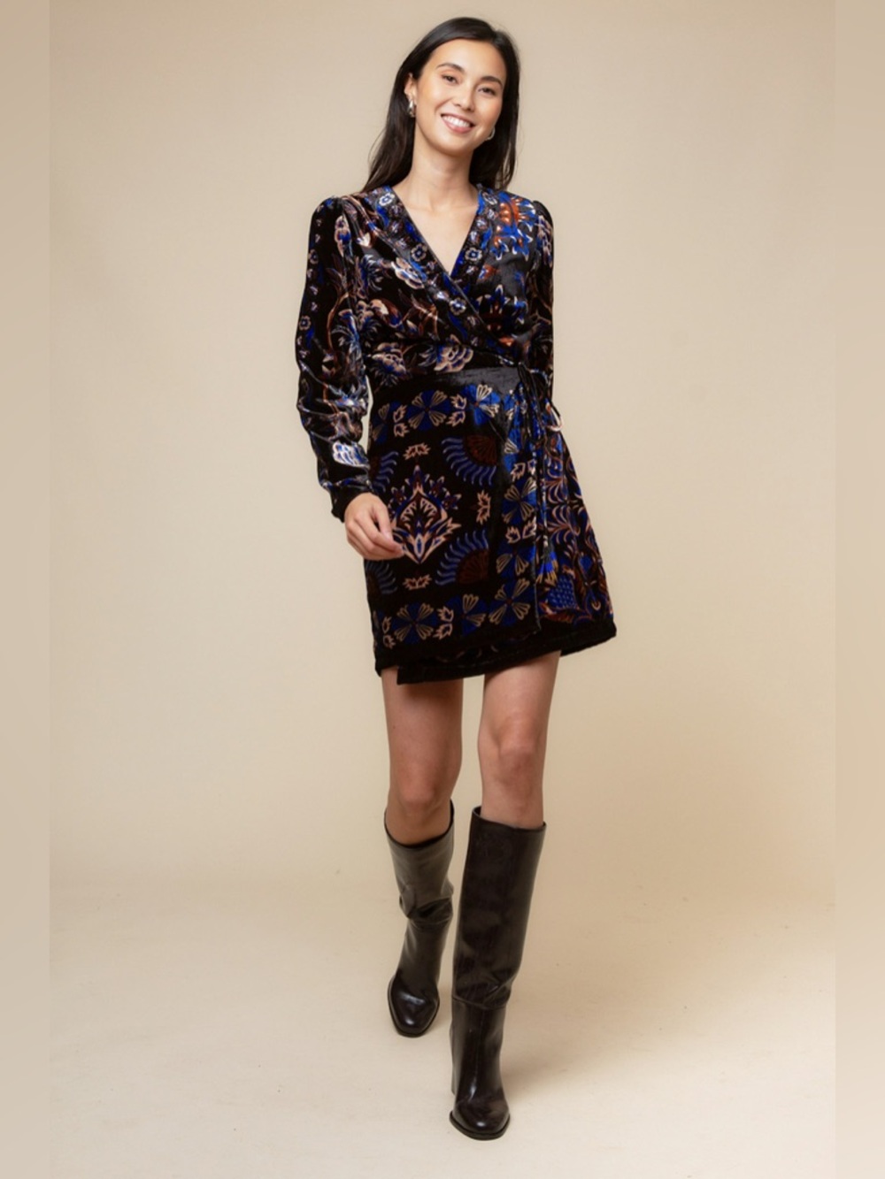 FARM Rio Black Arabesque Velvet Wrap Mini Dress | Floral Long Sleeve Size Small